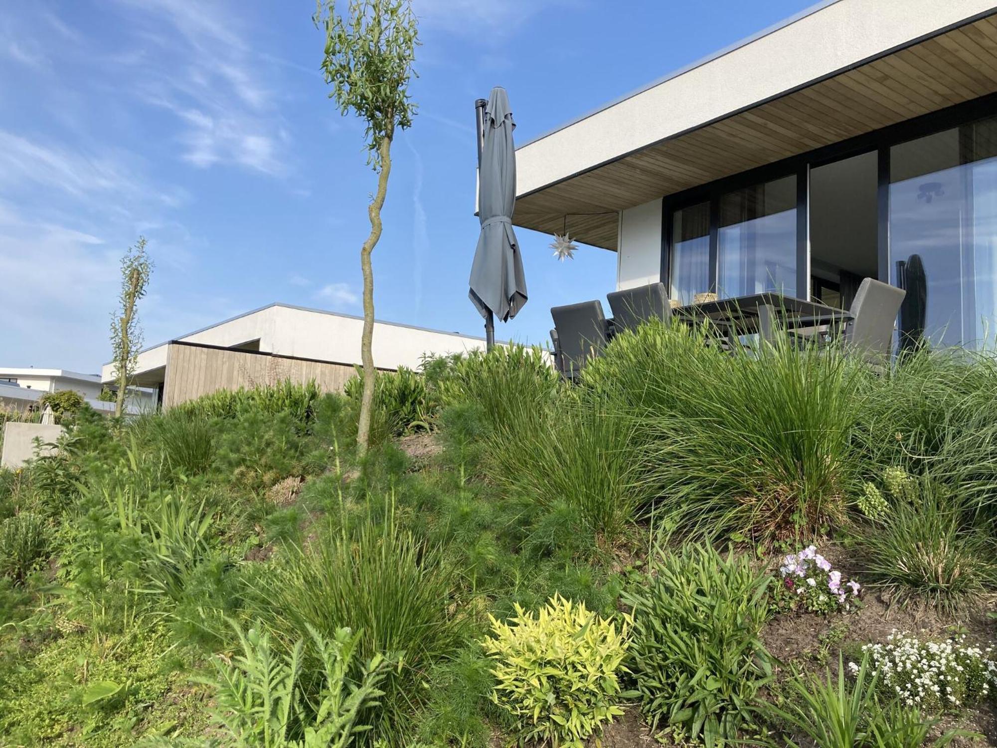 Family Villa With Garden And Jetty Zeewolde Bagian luar foto
